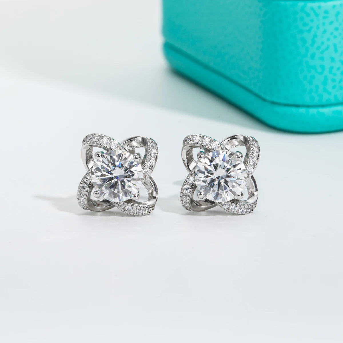 Windmill Moissanite Stud Earrings